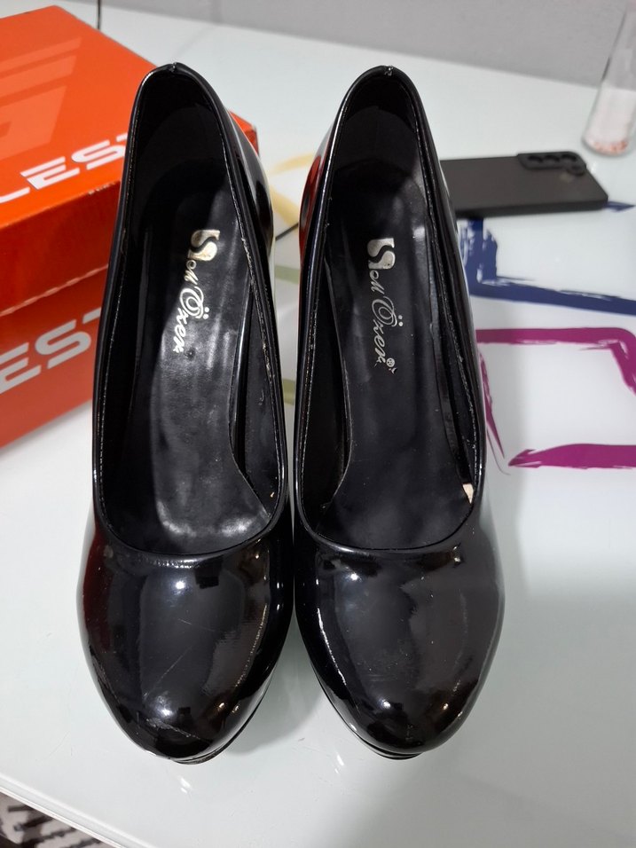 Parlak Siyah Rugan Stiletto Topuklu Kadın Ayakkabı - Görsel 4