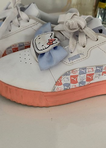 32 Beden beyaz Renk Puma çocuk sneaker
