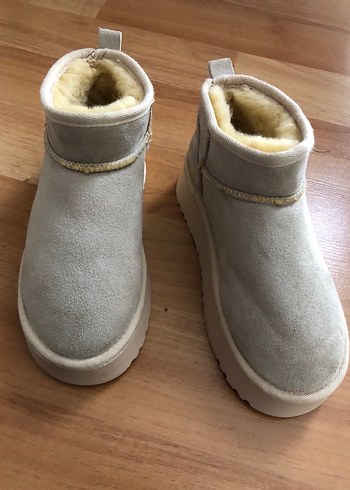 Ugg 36
