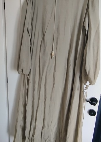 hoş kumaşlı uzun elbise rengi yeşilin tonu - Görsel 2