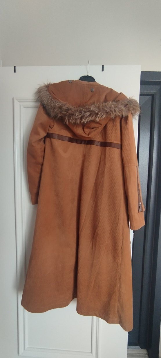 Kahverengi Uzun Süet Kürklü Kadın Kaban - Görsel 3