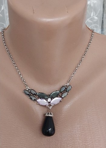 Accessorize Zincir Detaylı Siyah Gotik Midi Kolye