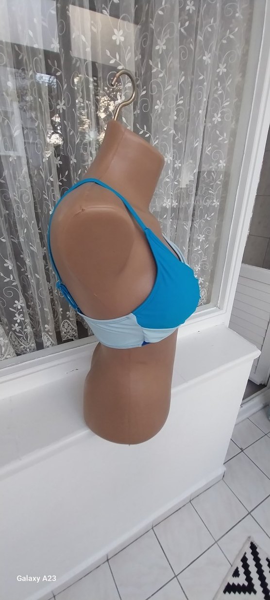 İnce Askılı Mavi Drapeli Mini Bikini Üstü - Görsel 2