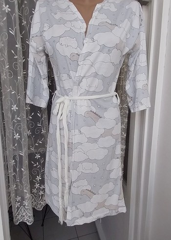 Gri Bulut Desenli Uzun Kadın Sabahlık - Görsel 5