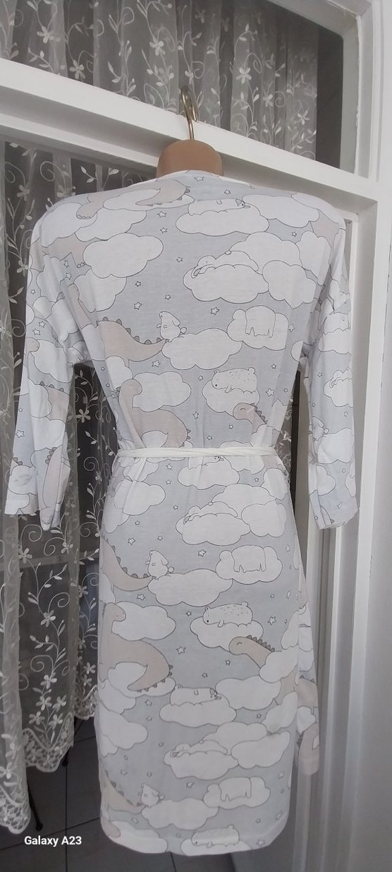 Gri Bulut Desenli Uzun Kadın Sabahlık - Görsel 3