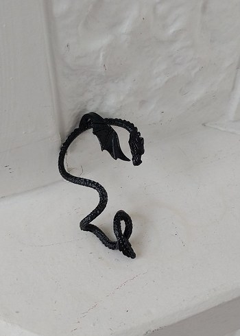 Yılan Desenli Zincirli Siyah Ear Cuff - Görsel 2