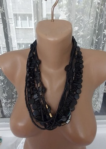 Zara Siyah Boncuklu Mini Bohem Kadın Kolye