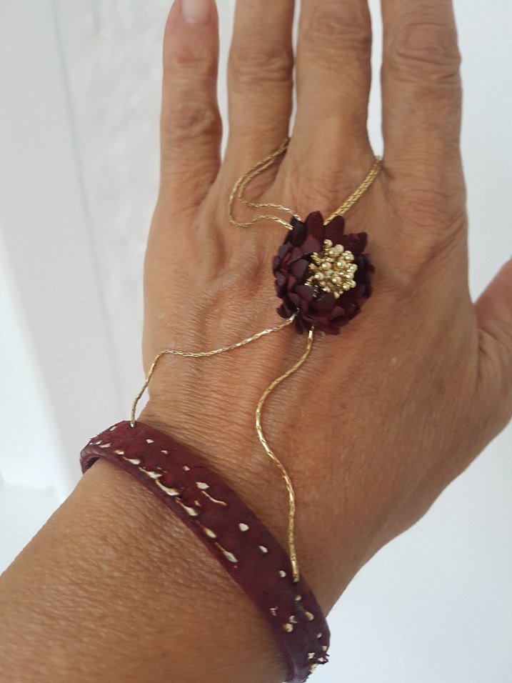 Bordo Boncuk İşlemeli Bohem El Zinciri - Görsel 2