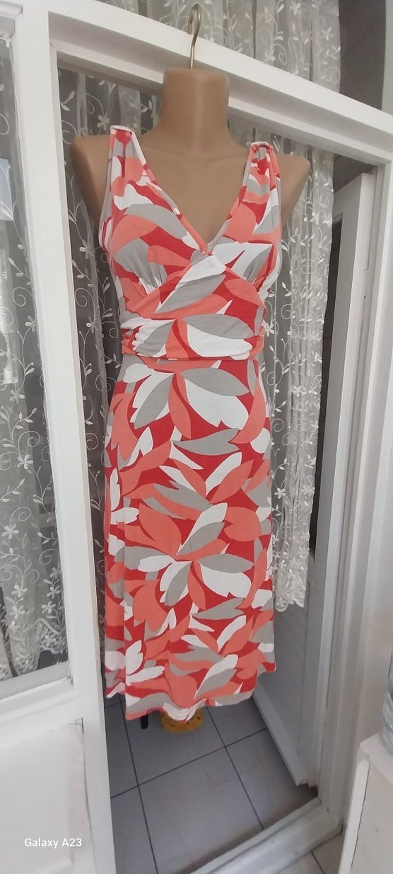 Desenli V Yaka Drapeli Hamile Elbisesi - Görsel 2