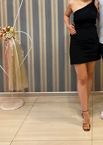 Zara Elbise