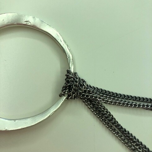  Beden Koton sedef görünümlü metal detaylı kolye