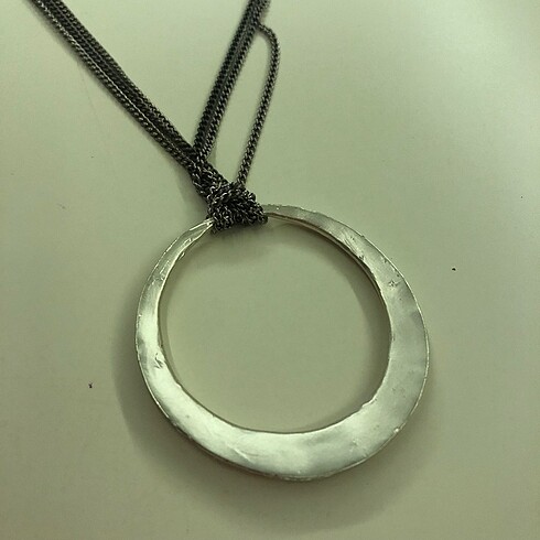 Koton Koton sedef görünümlü metal detaylı kolye