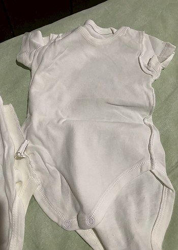 Beyaz Pamuklu Kısa Kollu Bebek Body - Görsel 4