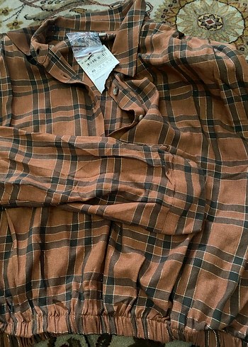 Düğmeli Kahverengi Keten Kadın Gömlek - Görsel 4