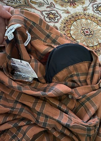 Düğmeli Kahverengi Keten Kadın Gömlek - Görsel 5