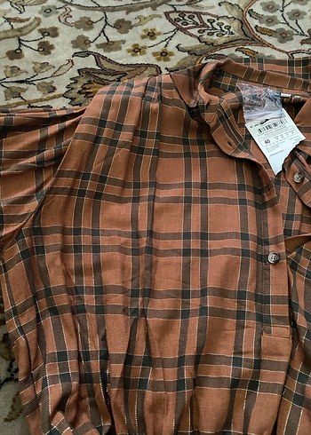 Düğmeli Kahverengi Keten Kadın Gömlek - Görsel 3