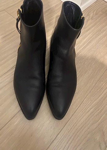 Siyah Deri Fermuarlı Stiletto Topuklu Kadın Bot - Görsel 2