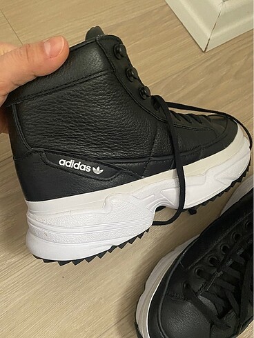 38,5 Beden #adidas #ayakkabı #38,5 #siyah #spor #kutusu #yok
