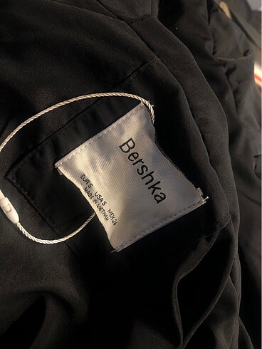 s Beden Bershka Kapüşonlu Şişme Mont
