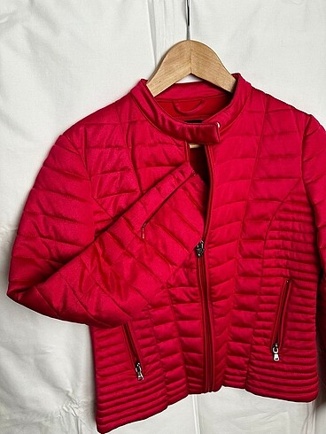 Guess Guess Kadın Kapitone Mont