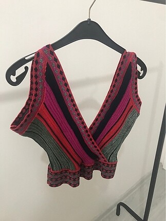 V Yaka Crop