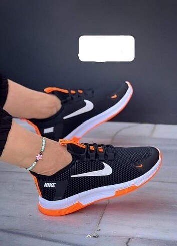 37 Beden Nike kadın Spor ayakkabı