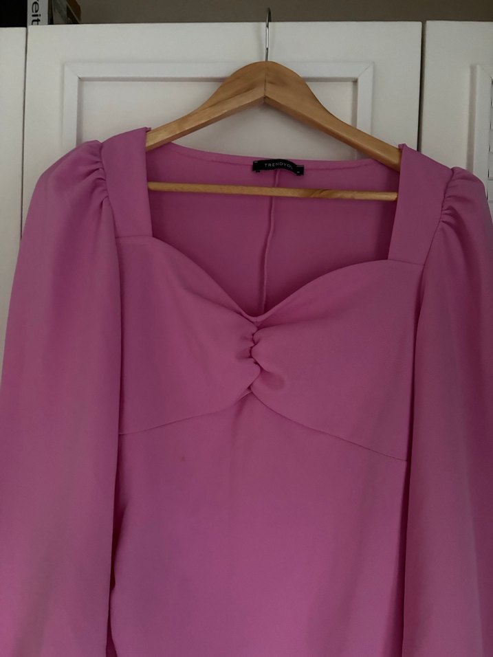 Pembe V Yaka Midi Elbise - Görsel 2