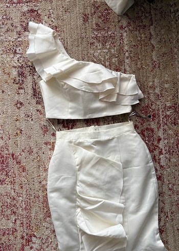 Beyaz Uzun Balık Abiye Etek ve Tek Omuz Üst - Görsel 2