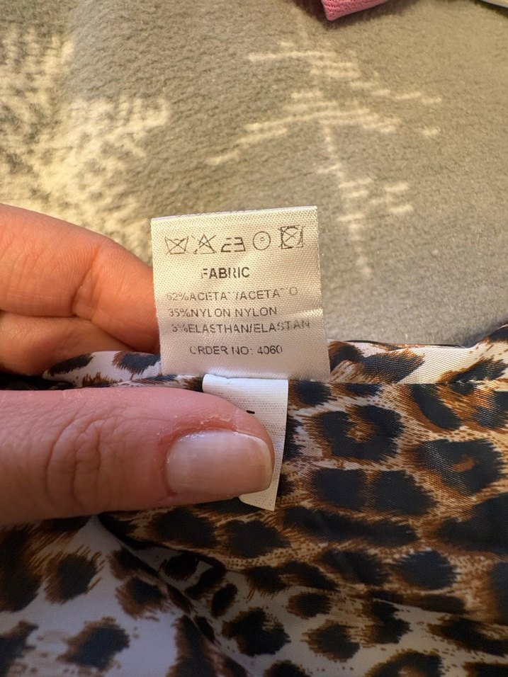 Beyaz V Yaka Midi Drapeli Kadın Elbise - Görsel 5