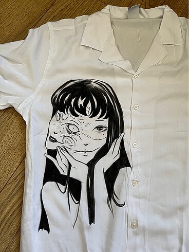 JUNJI ITO Tomie el çizimi gömlek