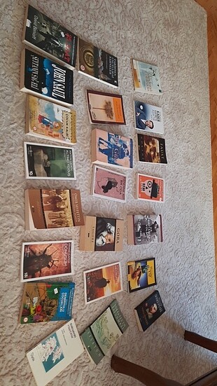23 TANE KITAP