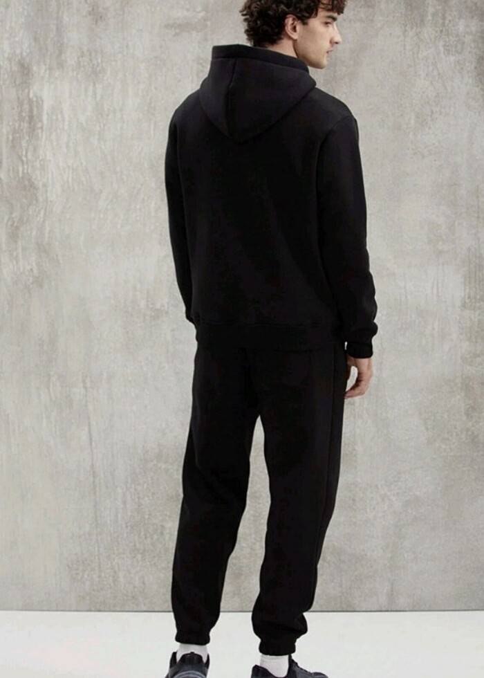 YENİ SEZON KAPÜŞONLU SWEATSHİRT - Görsel 2