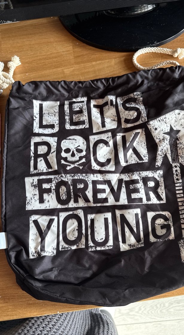 Şeffaf Fermuarlı Kadın Sırt Çantası 3 adet kesesi ile beraber - Görsel 2