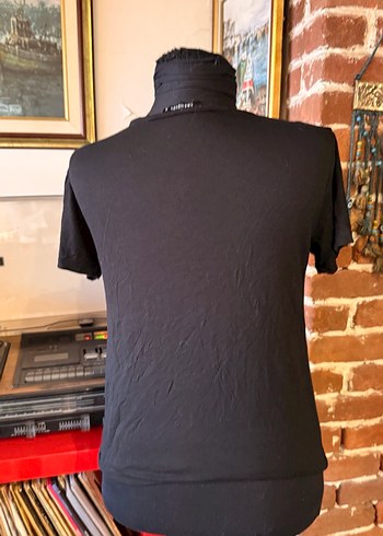 Siyah V Yaka Kadın Tişört - Görsel 2