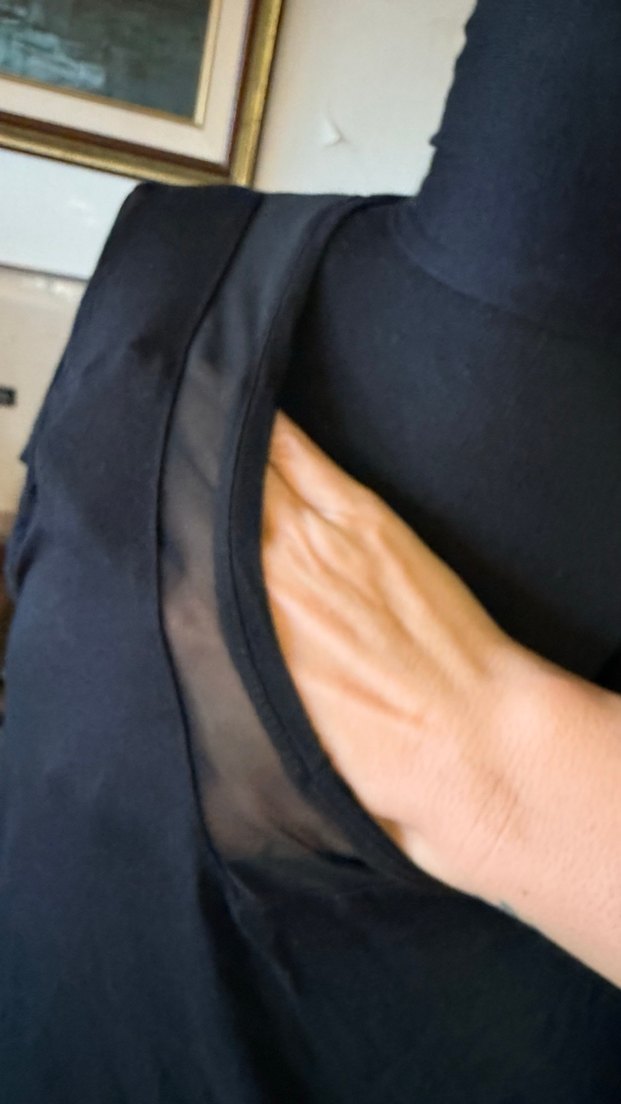 Siyah V Yaka Kadın Tişört - Görsel 3