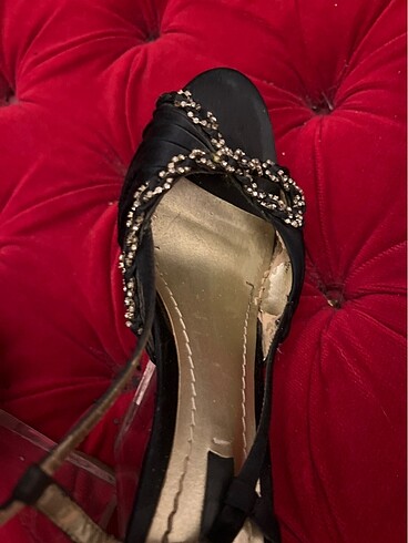 38 Beden Şeffaf topuk Nine West