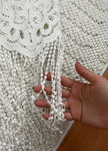 Zara püsküllü dantelli üst - Görsel 4