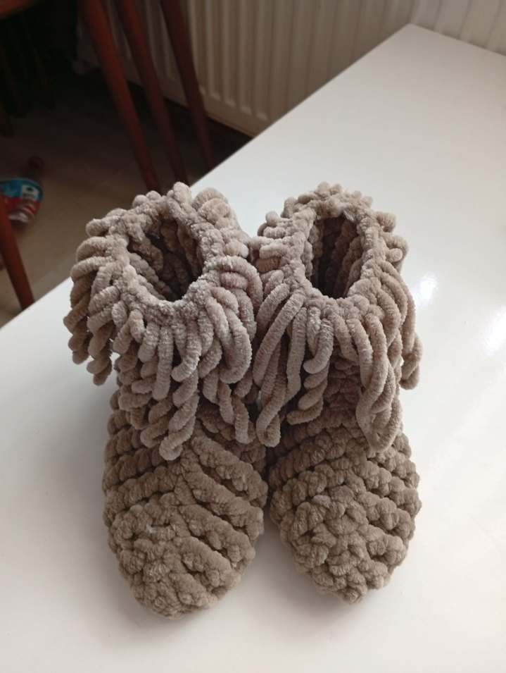 Bohem Örgü Sıcak Ev Terliği
istenilen renk ve numara yapilir. - Görsel 2