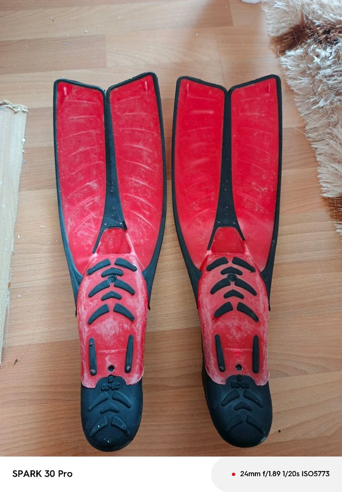 Kırmızı Su Ayakkabısı Velcro Bantlı 28-30 - Görsel 3