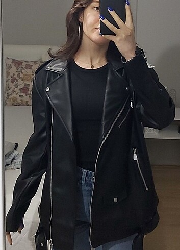 Stradivarius STRADIVARIUS SUNI DERİ OVERSIZE BIKER DERİ CEKET 