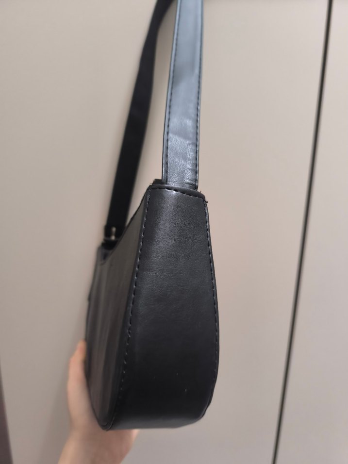 Siyah Minimalist Kadın Omuz Çantası - Görsel 4