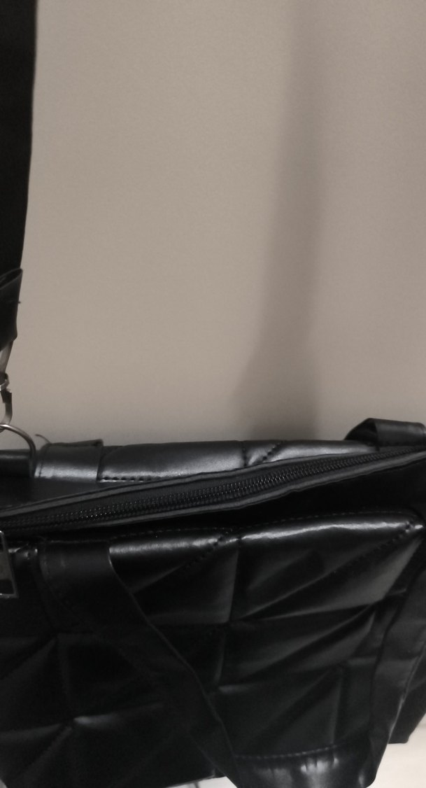 Siyah Kadın Omuz Çantası - Görsel 3