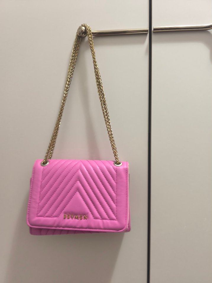 Zincir Detaylı Pembe Kadın Çanta - Görsel 2