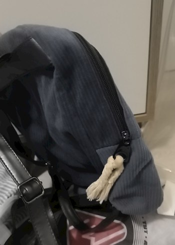 Mavi Kadın Sırt Çantası - Sokak Stili - Görsel 3