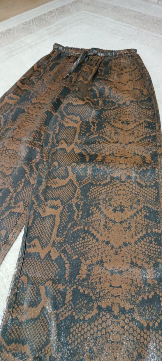 Kahverengi Yılan Desenli Salaş Kadın Pantolon - Görsel 3