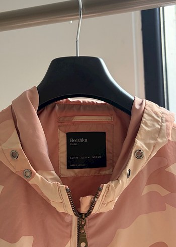Bershka m