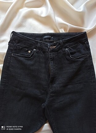Trendyol & Milla Siyah Jean