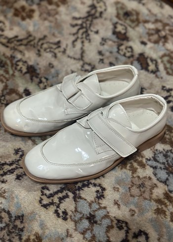 Tokalı Beyaz Erkek Çocuk Özel Ayakkabı - Görsel 3