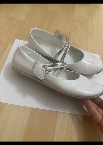 Klasik Beyaz Tokalı Kız Çocuk Babet - Görsel 3