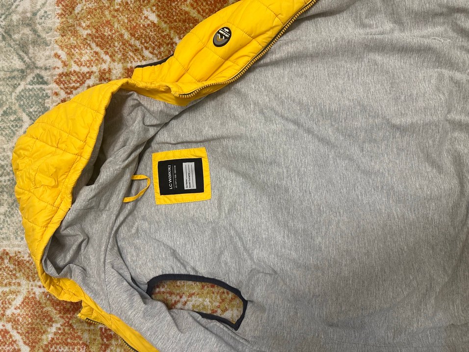 Sarı Kapüşonlu Erkek Çocuk Yelek - Görsel 5